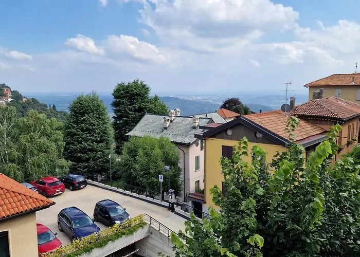 Monti * Brunate