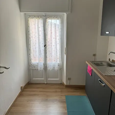 Monti Lägenhet Brunate